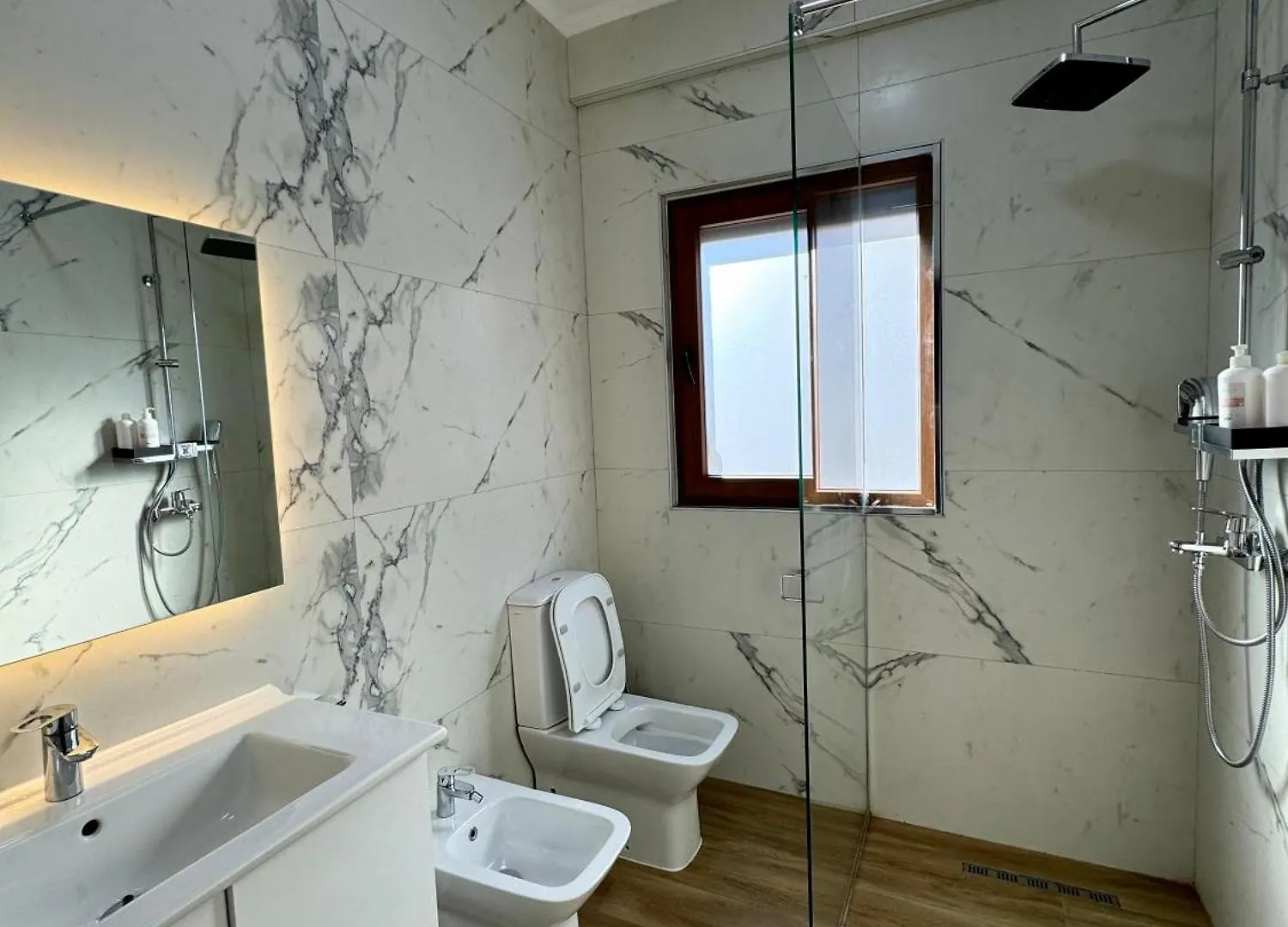 Kmk Apartments Tirana 0*,