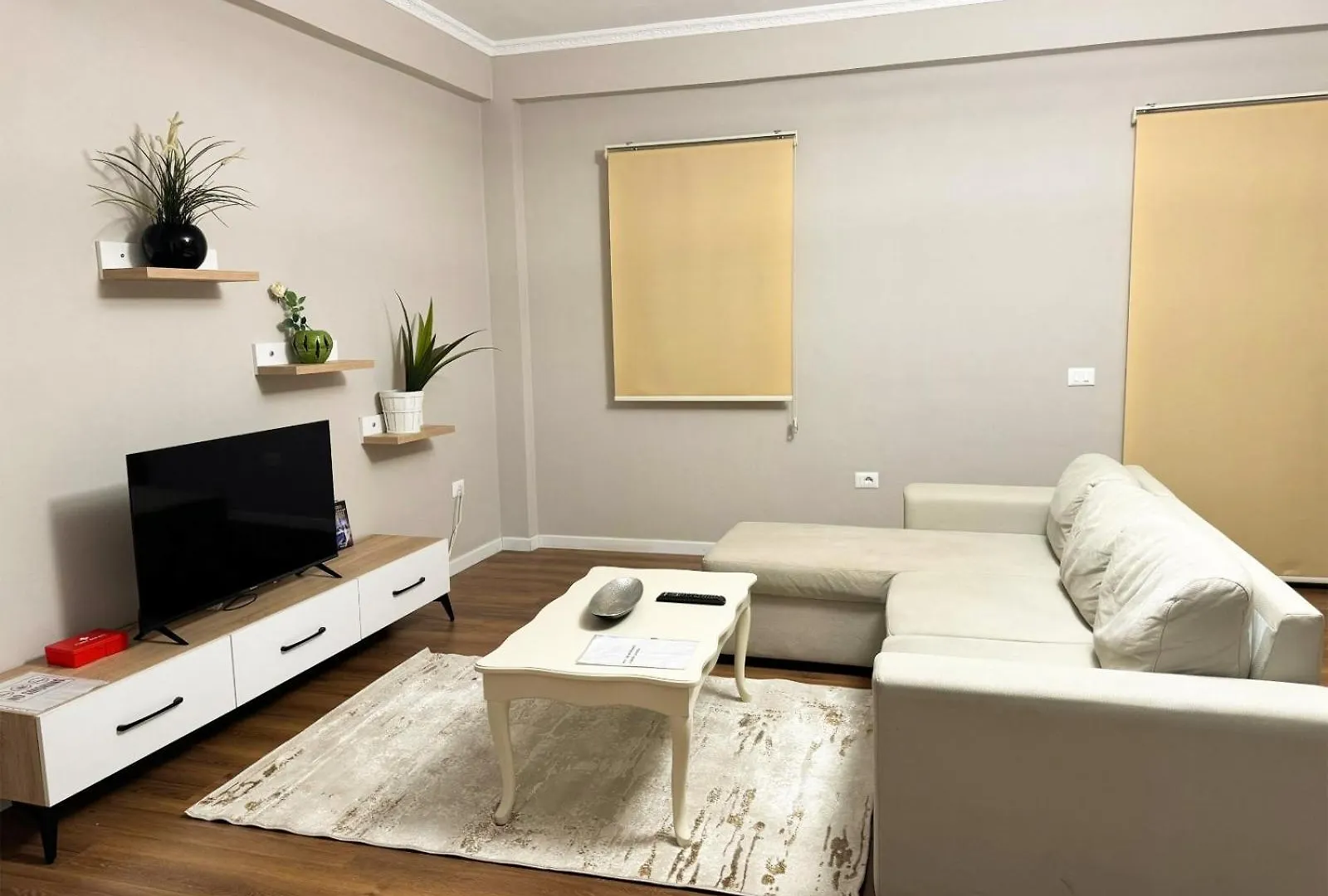 Kmk Apartments 티라나 알바니아
